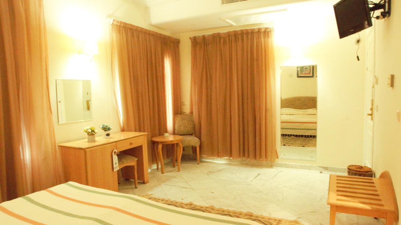 Hotel Lafayette Tunis Exterior photo